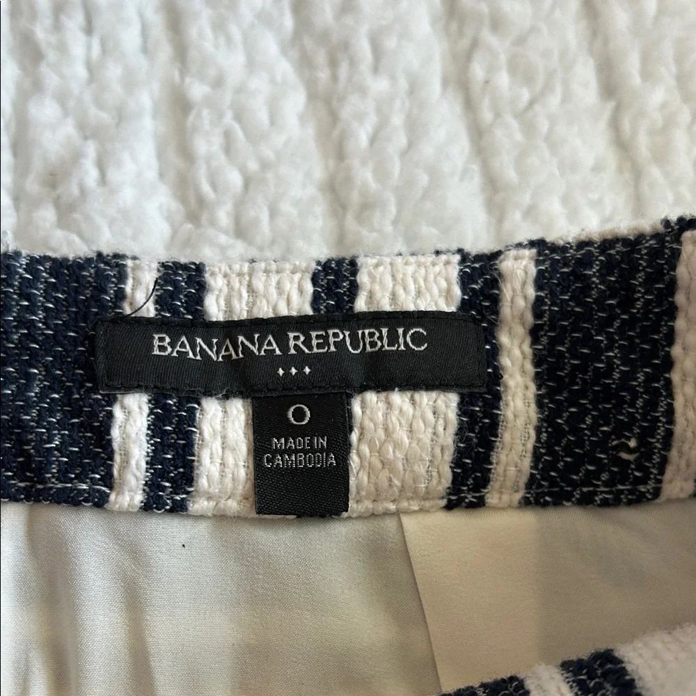 Banana Republic Blue and White Striped A-Line Skirt - Picture 2 of 5